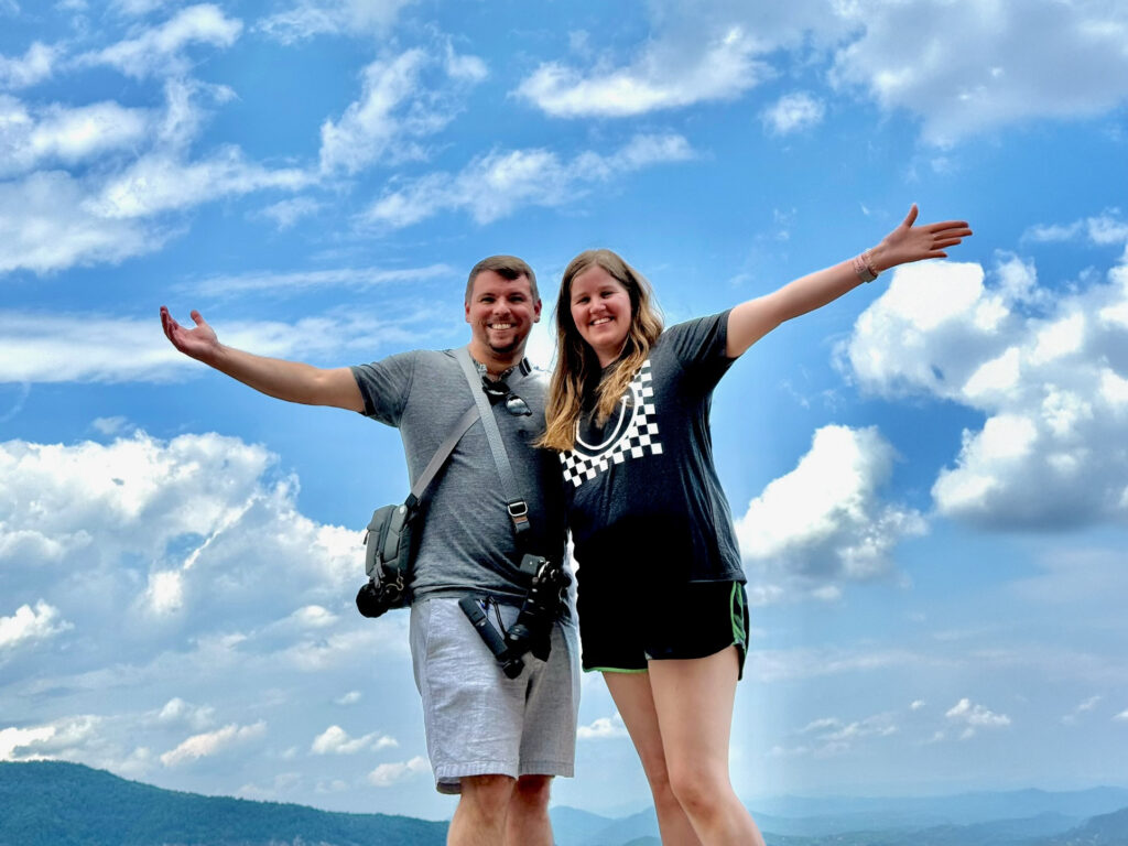 rich-and-abigail-explore-this-city-about